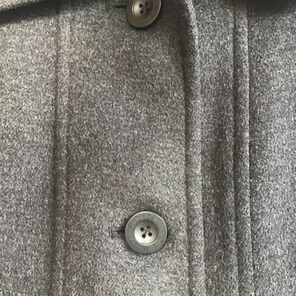 Coat - Picture 8 of 9